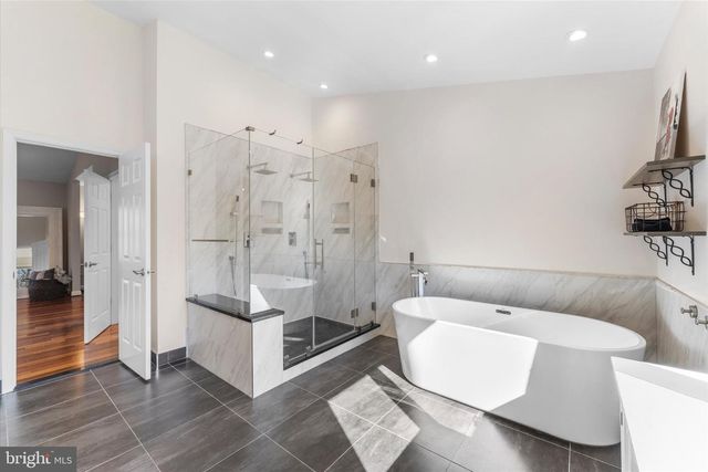 6271 OCCOQUAN FOREST DR, Manassas, VA 20112