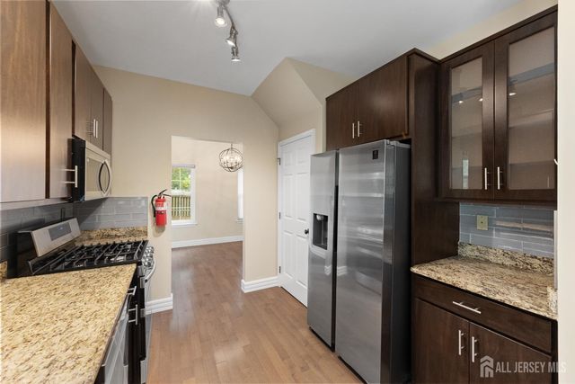 2 Rider Terrace, Montgomery, NJ 08540