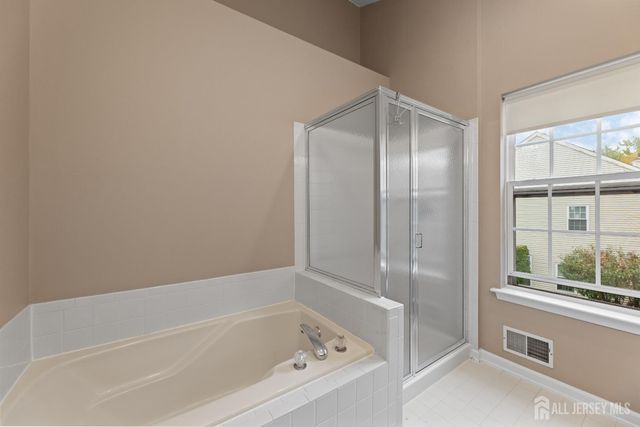 2 Rider Terrace, Montgomery, NJ 08540