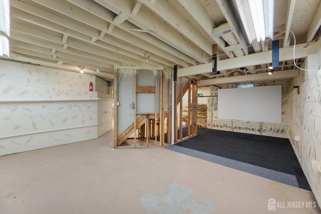 2 Rider Terrace, Montgomery, NJ 08540