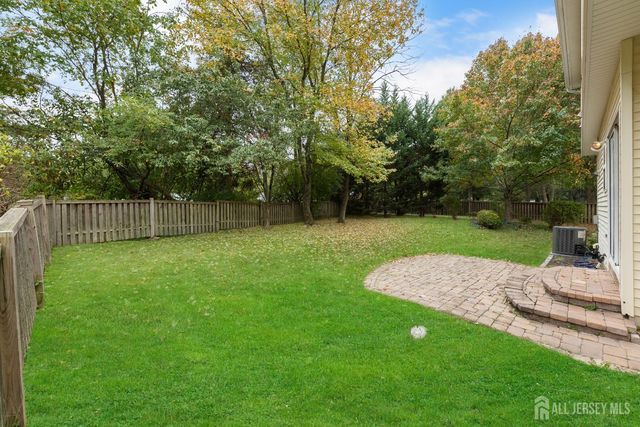 2 Rider Terrace, Montgomery, NJ 08540