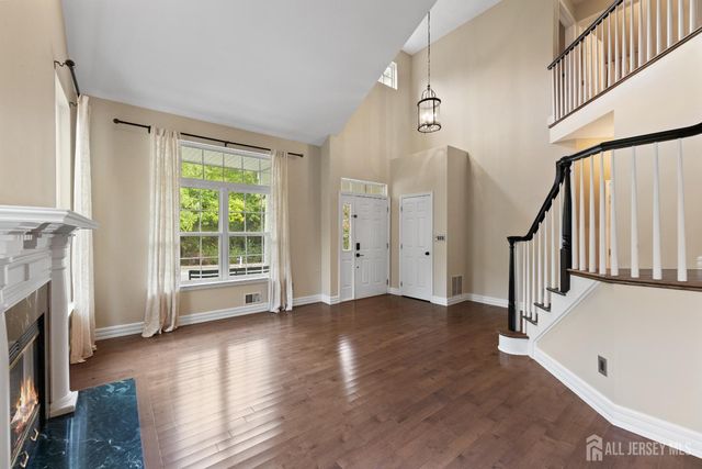 2 Rider Terrace, Montgomery, NJ 08540