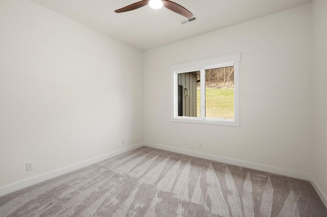 1091 Legend Lane, River Falls, WI 54022
