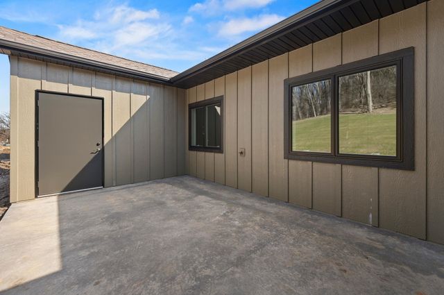 1091 Legend Lane, River Falls, WI 54022