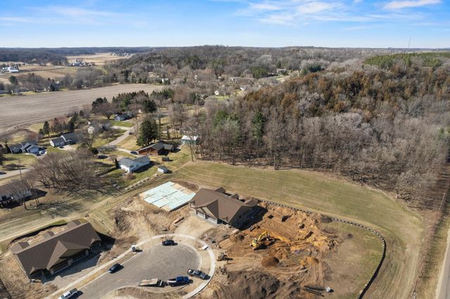1091 Legend Lane, River Falls, WI 54022