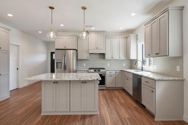 1091 Legend Lane, River Falls, WI 54022