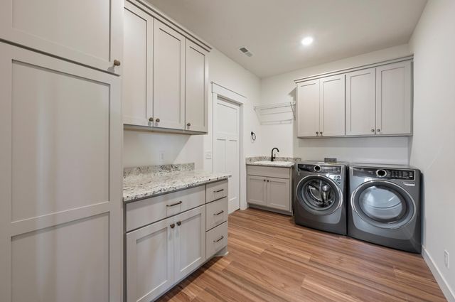 1091 Legend Lane, River Falls, WI 54022