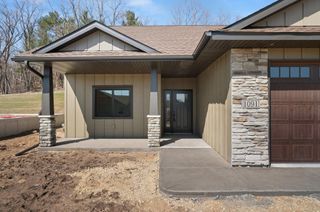 1091 Legend Lane, River Falls, WI 54022
