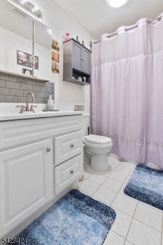 337 Boesel Ave, Manville Boro, NJ 08835