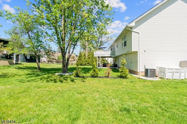 337 Boesel Ave, Manville Boro, NJ 08835
