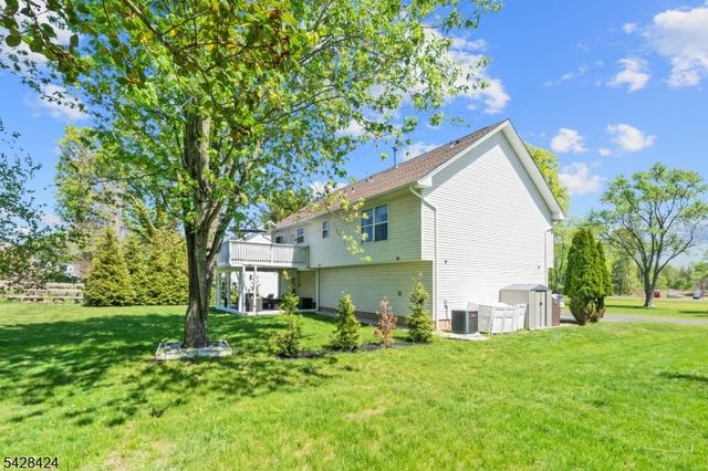 337 Boesel Ave, Manville Boro, NJ 08835