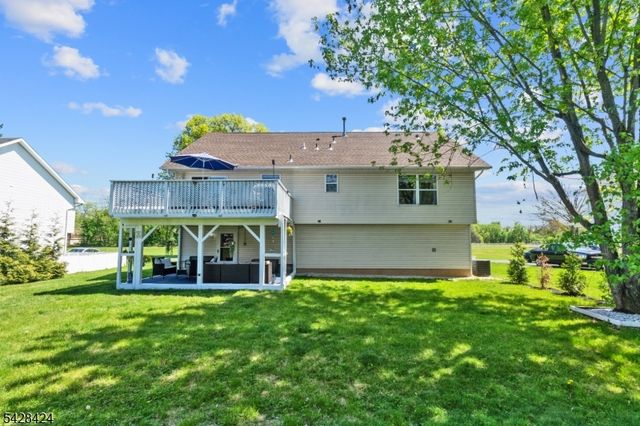 337 Boesel Ave, Manville Boro, NJ 08835