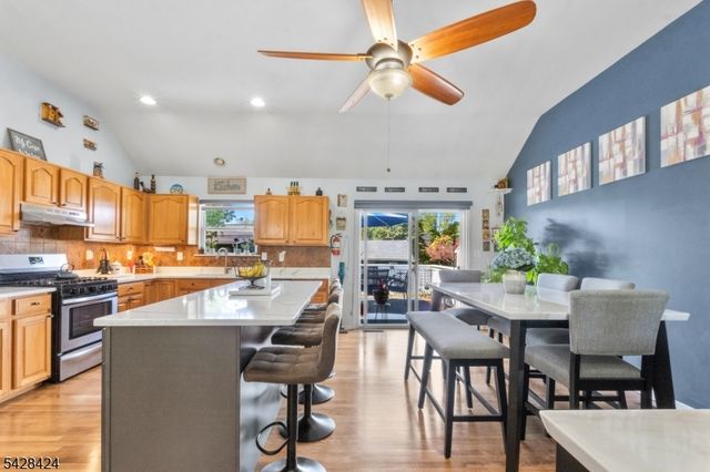 337 Boesel Ave, Manville Boro, NJ 08835