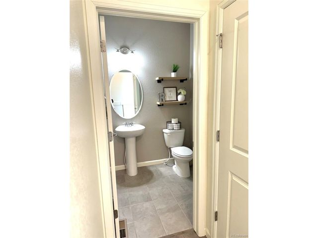 1903 RollingWind Dr, Windsor, CO 80550