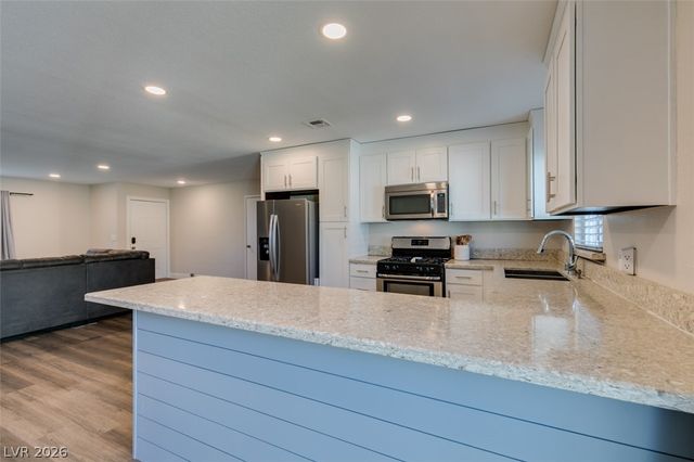 637 Valley View Circle, Henderson, NV 89002