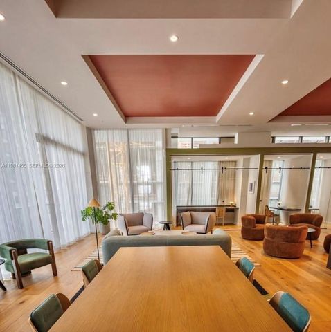 11 NE 6th St 311, Miami, FL 33132