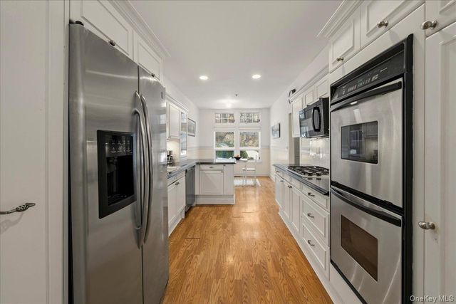 10 Old Jackson Avenue 48, Hastings-on-hudson, NY 10706