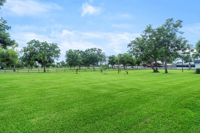 9827 Fm 2759 Road, Richmond, TX 77469