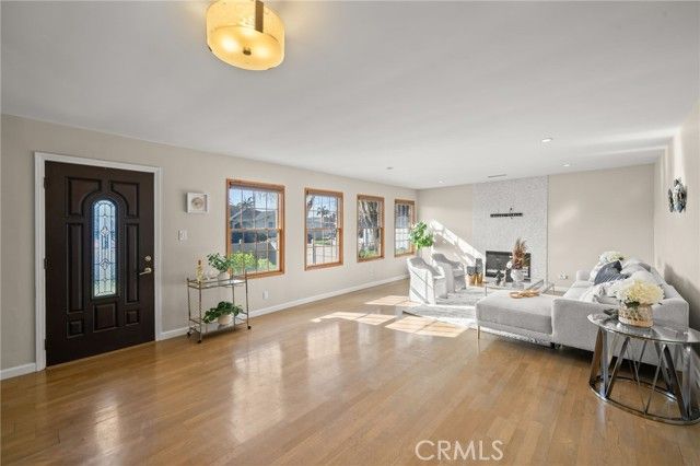 12313 Alberta, Culver City, CA 90230