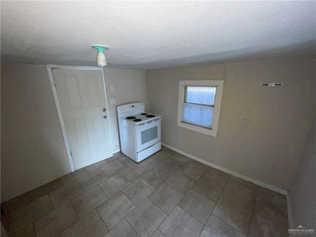 707 E Plaza Street, Weslaco, TX 78596