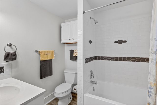 1238 Broadway, Benton Harbor City, MI 49022