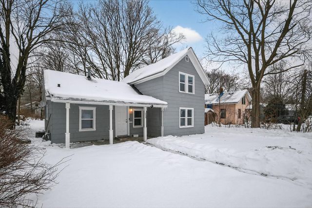 1238 Broadway, Benton Harbor City, MI 49022