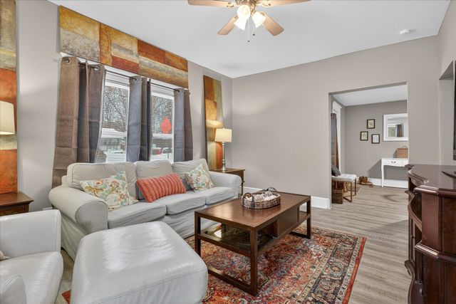 1238 Broadway, Benton Harbor City, MI 49022