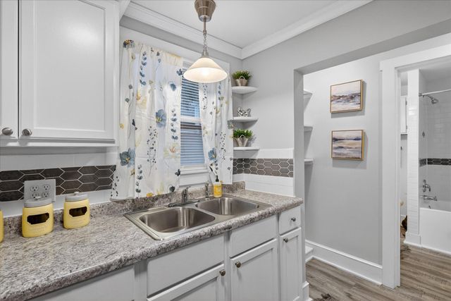 1238 Broadway, Benton Harbor City, MI 49022