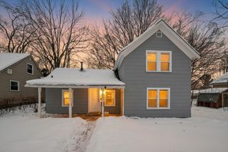 1238 Broadway, Benton Harbor City, MI 49022