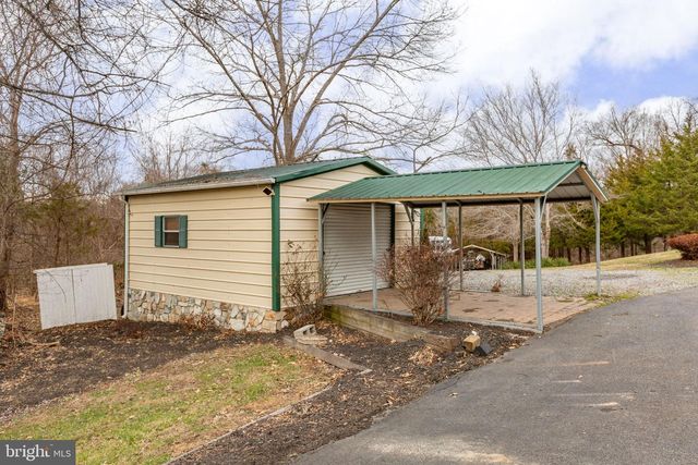 546 PALOMINO DR, Louisa, VA 23093