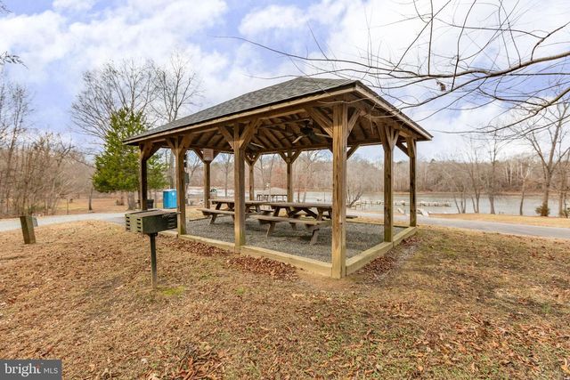 546 PALOMINO DR, Louisa, VA 23093