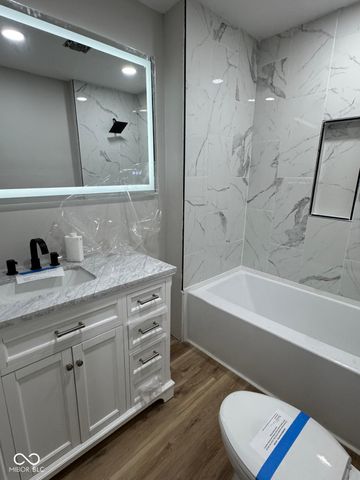 327 N Bradley Avenue, Indianapolis, IN 46201