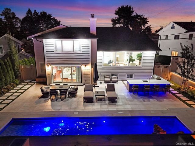 80 Knolls Drive N, Manhasset Hills, NY 11040