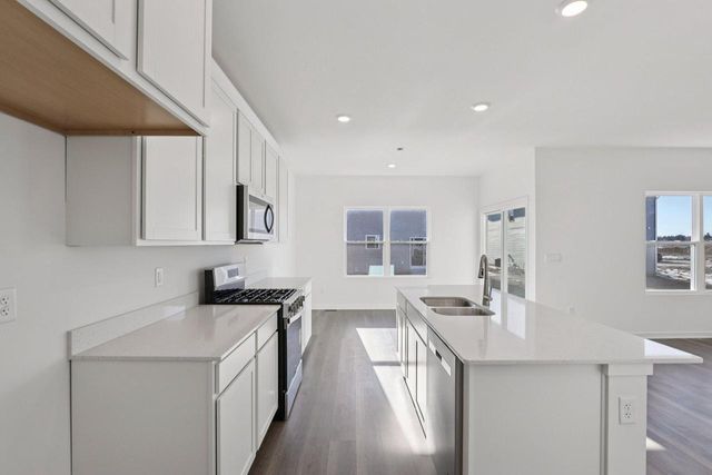 7026 Oakmont ROAD, Mount Pleasant, WI 53403