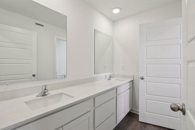 7026 Oakmont ROAD, Mount Pleasant, WI 53403