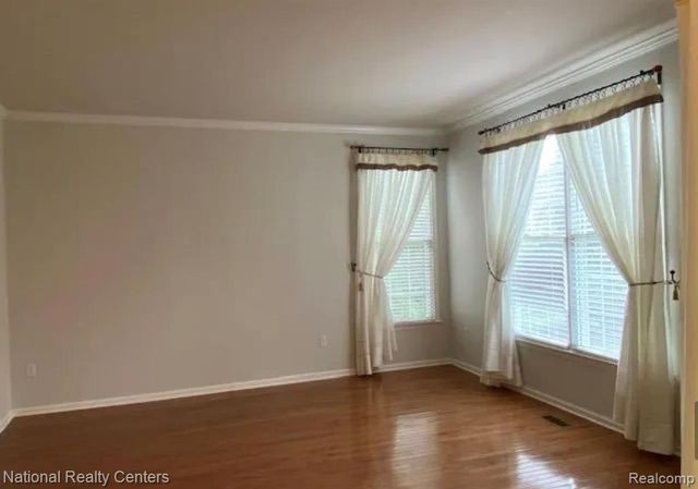 26175 Fieldstone Drive, Novi, MI 48374