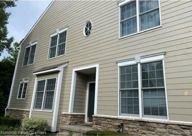 26175 Fieldstone Drive, Novi, MI 48374