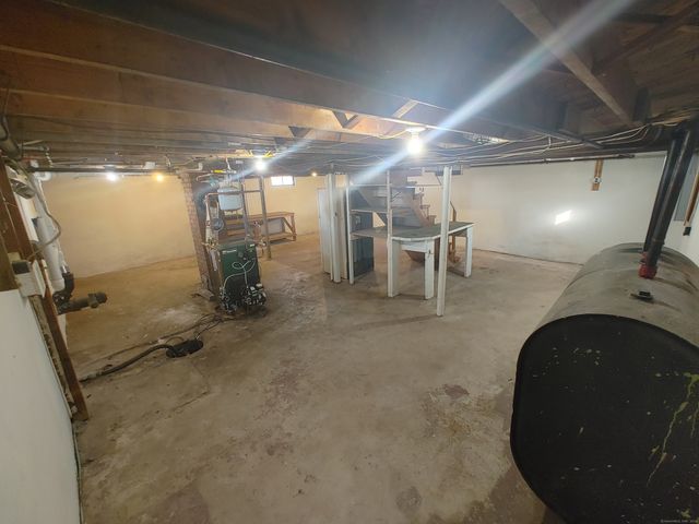 54 Greenwood Drive, Manchester, CT 06042