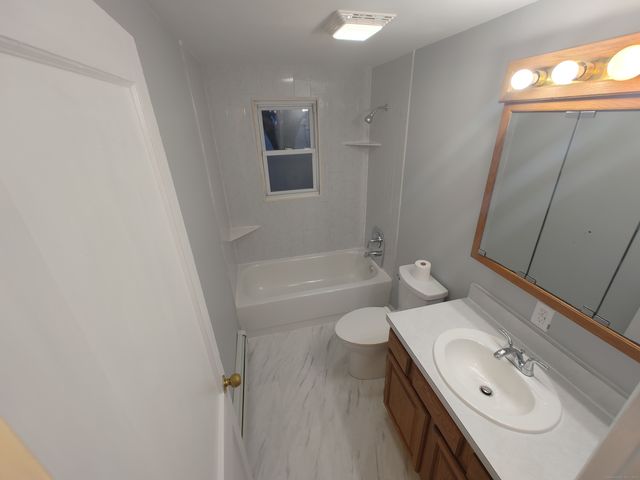 54 Greenwood Drive, Manchester, CT 06042