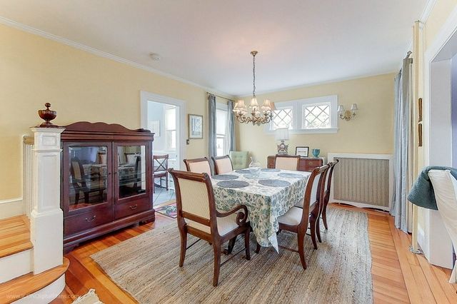 51 Powel Avenue, Newport, RI 02840