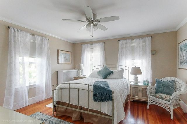 51 Powel Avenue, Newport, RI 02840