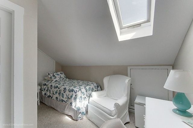 51 Powel Avenue, Newport, RI 02840