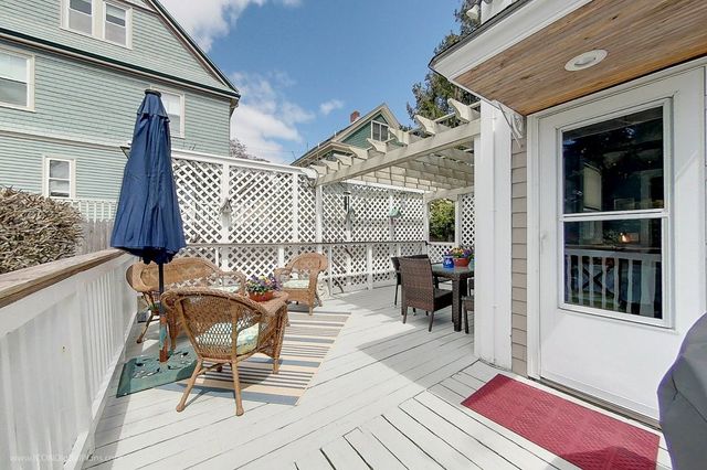 51 Powel Avenue, Newport, RI 02840