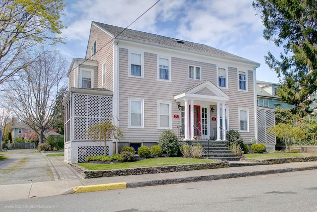 51 Powel Avenue, Newport, RI 02840