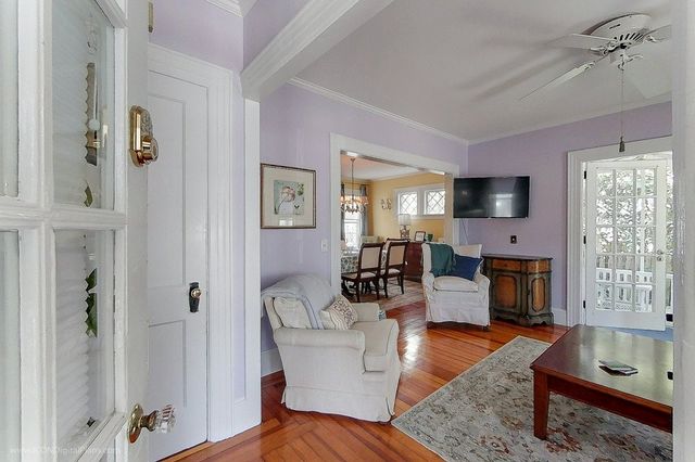 51 Powel Avenue, Newport, RI 02840