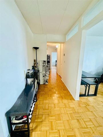 92-29 Queens Boulevard 16H, Rego Park, NY 11374