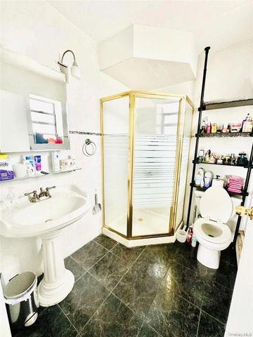 92-29 Queens Boulevard 16H, Rego Park, NY 11374