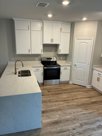 7330 Sharma Valley, San Antonio, TX 78252