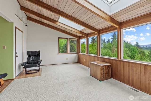 1086 W State Route 4, Cathlamet, WA 98612