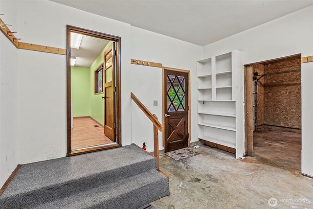 1086 W State Route 4, Cathlamet, WA 98612